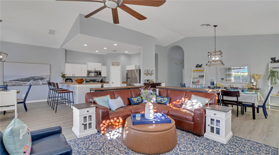Davenport, Florida 33897, 4 Bedroom Bedrooms, ,3 Bathroombathrooms,Residential,For Sale,Tuscan Hills Blvd,0,Mfrs5156337