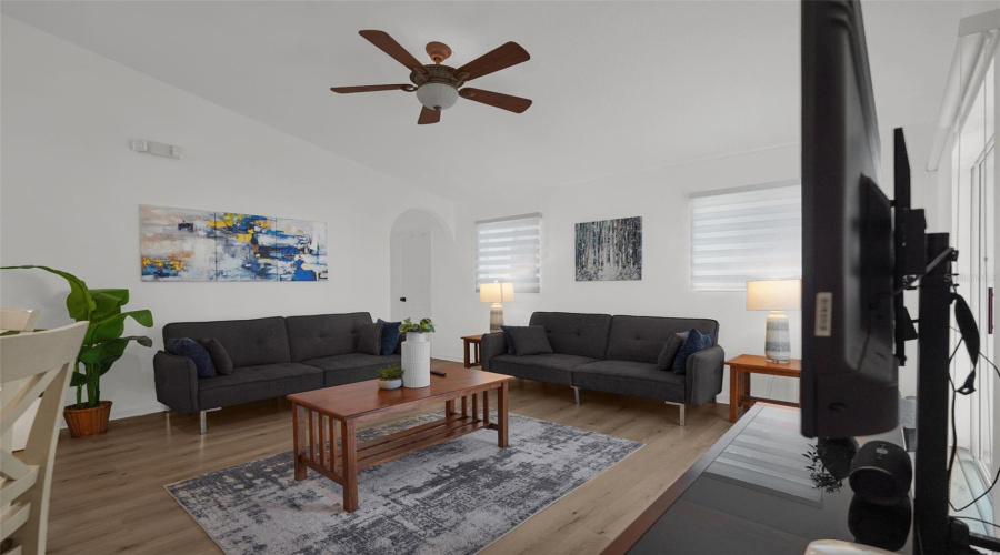 Davenport, Florida 33896, 4 Bedroom Bedrooms, ,2 Bathroombathrooms,Residential,For Sale,Paradise Woods,0,Mfrs5156782