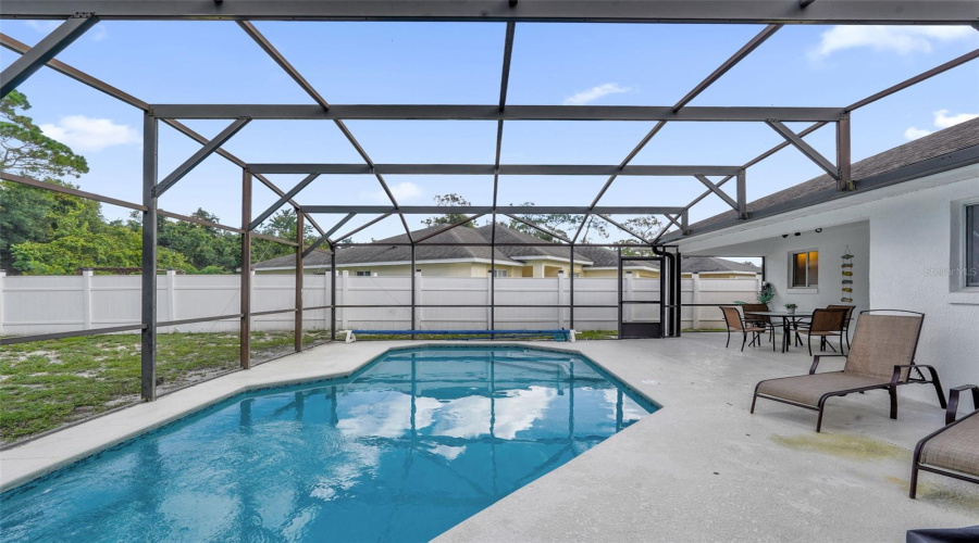 Davenport, Florida 33896, 4 Bedroom Bedrooms, ,2 Bathroombathrooms,Residential,For Sale,Paradise Woods,0,Mfrs5156782