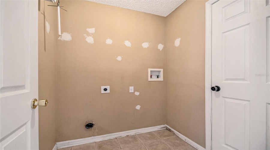 Davenport, Florida 33897, 4 Bedroom Bedrooms, ,2 Bathroombathrooms,Residential,For Sale,Brayton,0,Mfrs5156865