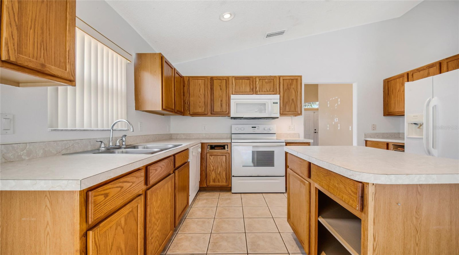 Davenport, Florida 33897, 4 Bedroom Bedrooms, ,2 Bathroombathrooms,Residential,For Sale,Brayton,0,Mfrs5156865