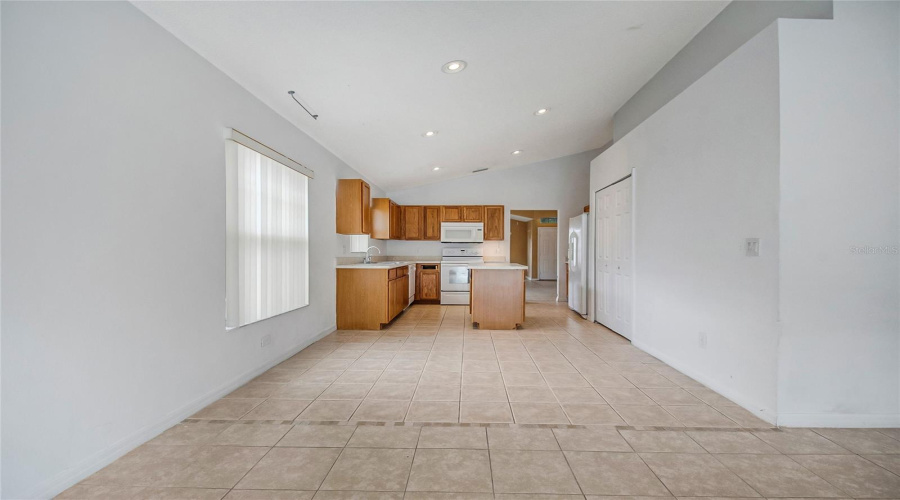 Davenport, Florida 33897, 4 Bedroom Bedrooms, ,2 Bathroombathrooms,Residential,For Sale,Brayton,0,Mfrs5156865