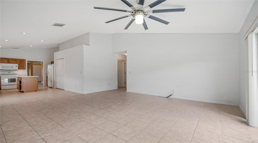 Davenport, Florida 33897, 4 Bedroom Bedrooms, ,2 Bathroombathrooms,Residential,For Sale,Brayton,0,Mfrs5156865
