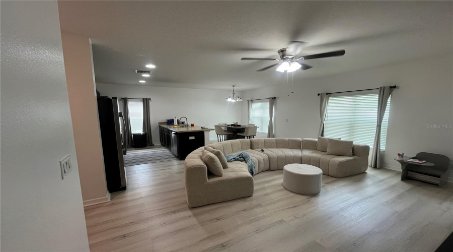 Davenport, Florida 33837, 3 Bedroom Bedrooms, ,2 Bathroombathrooms,Residential,For Sale,Benjamin,0,Mfrs5157013