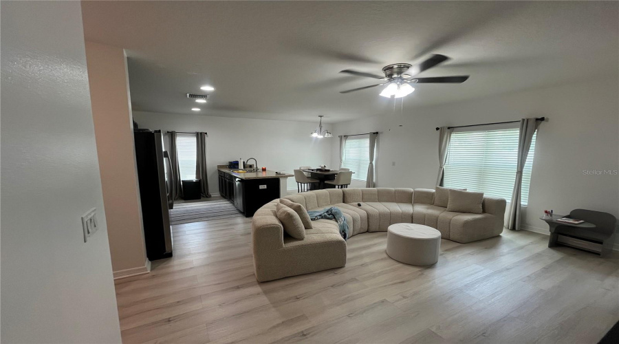 Davenport, Florida 33837, 3 Bedroom Bedrooms, ,2 Bathroombathrooms,Residential,For Sale,Benjamin,0,Mfrs5157013