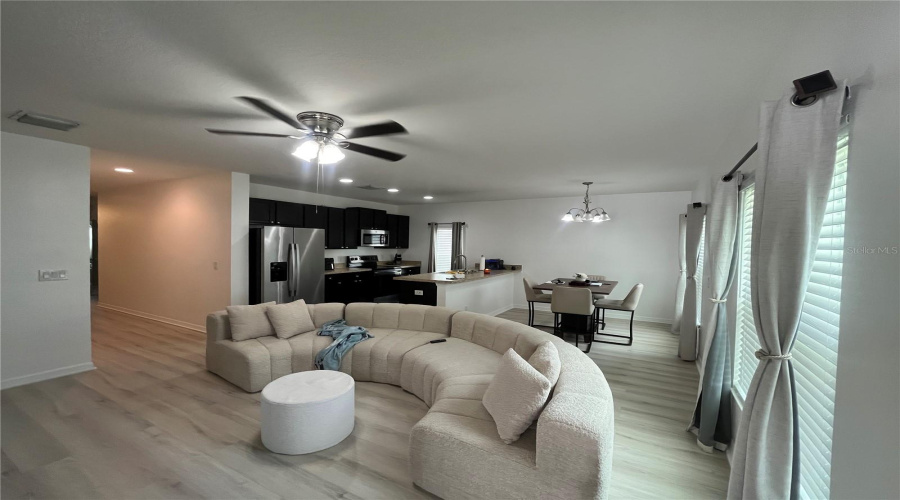 Davenport, Florida 33837, 3 Bedroom Bedrooms, ,2 Bathroombathrooms,Residential,For Sale,Benjamin,0,Mfrs5157013