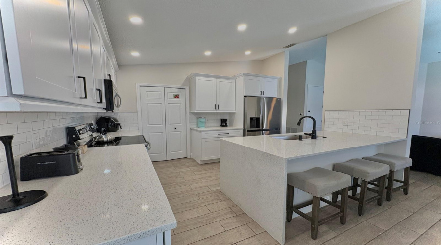 Davenport, Florida 33897, 4 Bedroom Bedrooms, ,2 Bathroombathrooms,Residential,For Sale,Castlemain,0,Mfro6409168