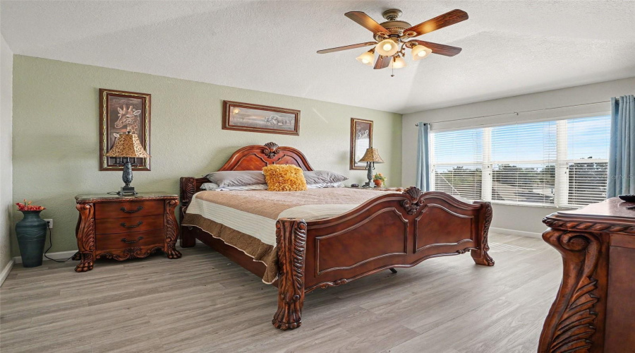 Kissimmee, Florida 34747, 6 Bedroom Bedrooms, ,4 Bathroombathrooms,Residential,For Sale,Manesty,0,Mfro6437997