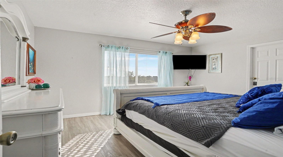 Kissimmee, Florida 34747, 6 Bedroom Bedrooms, ,4 Bathroombathrooms,Residential,For Sale,Manesty,0,Mfro6437997