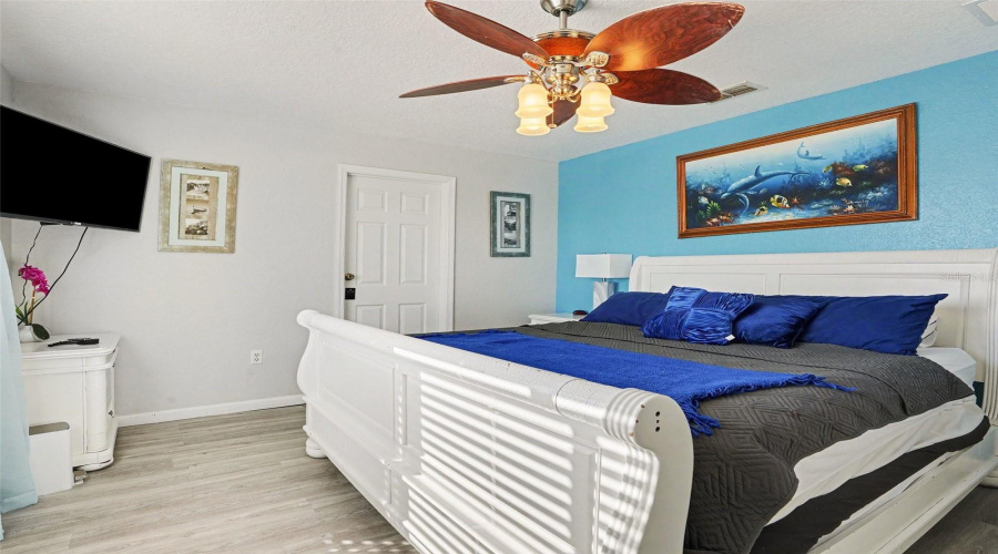 Kissimmee, Florida 34747, 6 Bedroom Bedrooms, ,4 Bathroombathrooms,Residential,For Sale,Manesty,0,Mfro6437997