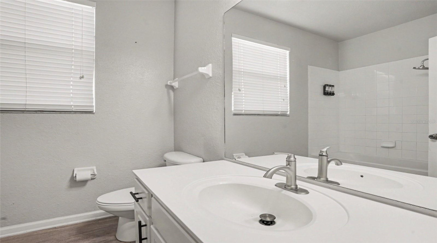 Kissimmee, Florida 34747, 6 Bedroom Bedrooms, ,4 Bathroombathrooms,Residential,For Sale,Manesty,0,Mfro6437997