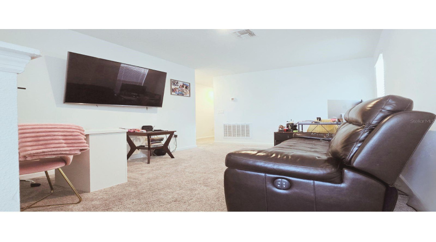Davenport, Florida 33837, 5 Bedroom Bedrooms, ,2 Bathroombathrooms,Residential,For Sale,Gentle Rain,0,Mfrs5156123