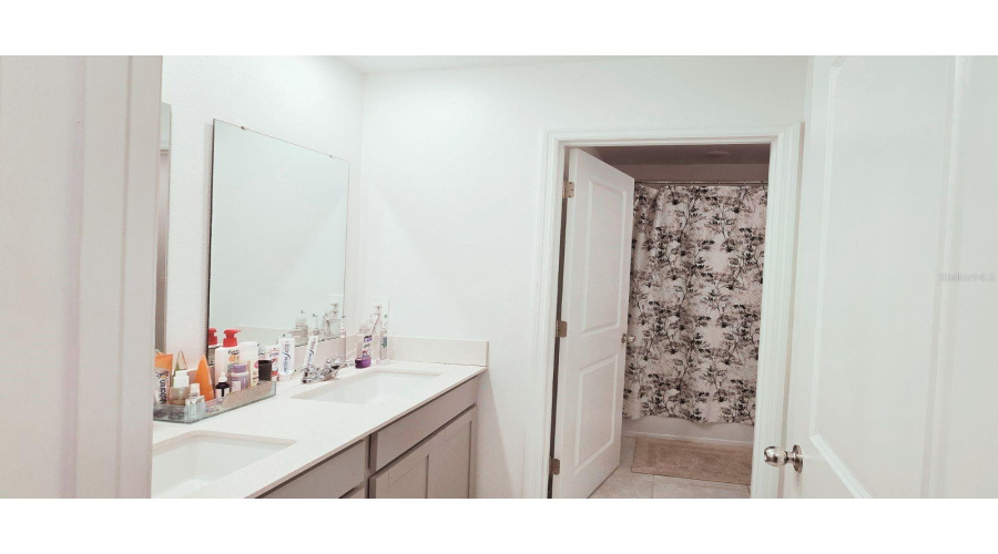 Davenport, Florida 33837, 5 Bedroom Bedrooms, ,2 Bathroombathrooms,Residential,For Sale,Gentle Rain,0,Mfrs5156123