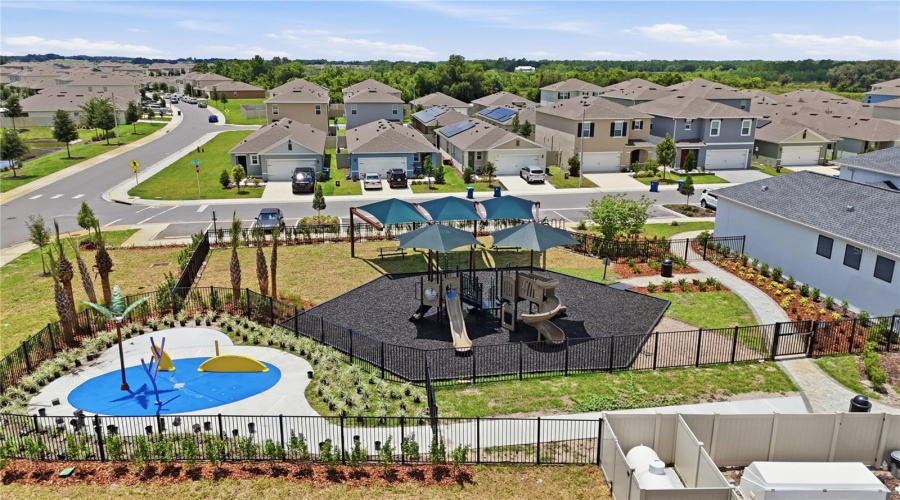 Davenport, Florida 33837, 5 Bedroom Bedrooms, ,2 Bathroombathrooms,Residential,For Sale,Gentle Rain,0,Mfrs5156123