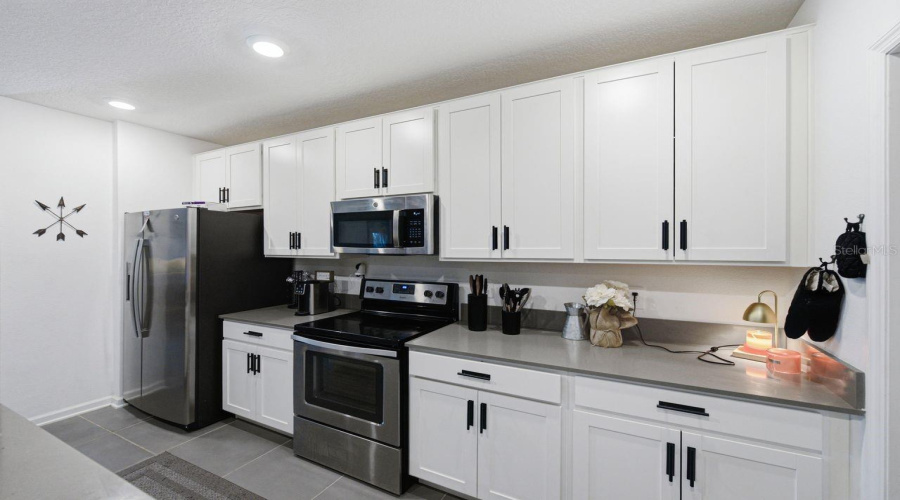Davenport, Florida 33837, 5 Bedroom Bedrooms, ,2 Bathroombathrooms,Residential,For Sale,Jackson,0,Mfro6439732
