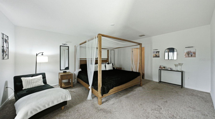 Davenport, Florida 33837, 5 Bedroom Bedrooms, ,2 Bathroombathrooms,Residential,For Sale,Jackson,0,Mfro6439732