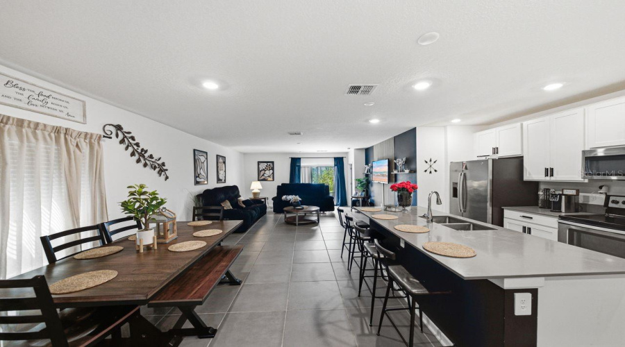 Davenport, Florida 33837, 5 Bedroom Bedrooms, ,2 Bathroombathrooms,Residential,For Sale,Jackson,0,Mfro6439732
