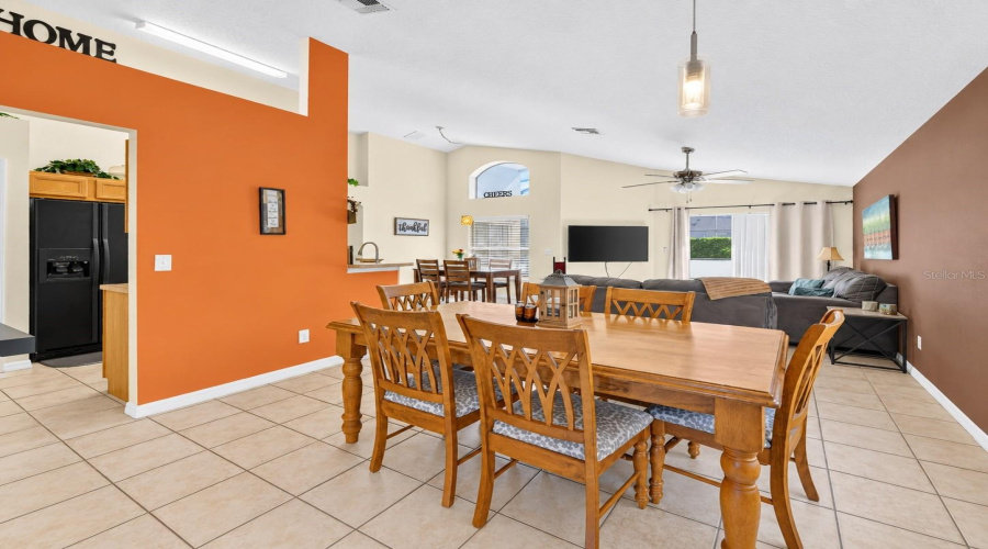 Davenport, Florida 33897, 4 Bedroom Bedrooms, ,3 Bathroombathrooms,Residential,For Sale,Saragossa Ave,0,Mfrg5117432