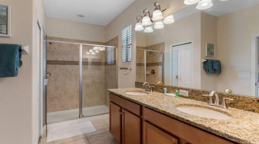 Davenport, Florida 33896, 4 Bedroom Bedrooms, ,3 Bathroombathrooms,Residential,For Sale,Moon Valley,0,Mfrs5157056