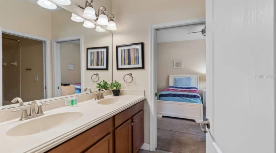 Davenport, Florida 33896, 4 Bedroom Bedrooms, ,3 Bathroombathrooms,Residential,For Sale,Moon Valley,0,Mfrs5157056