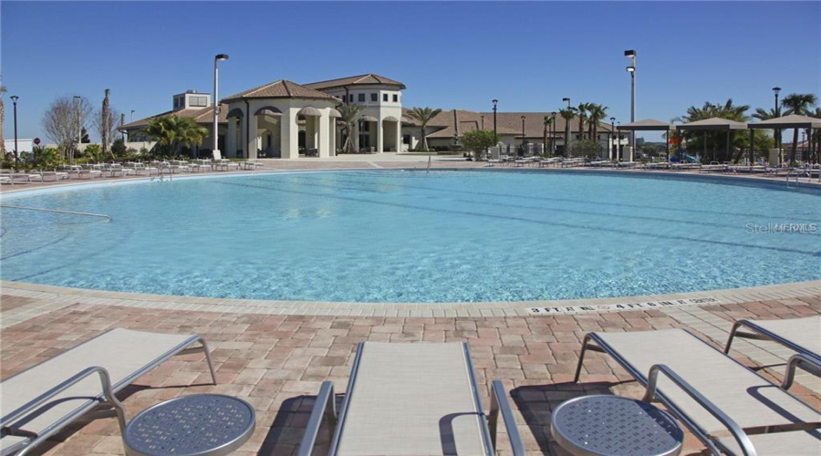 Davenport, Florida 33896, 4 Bedroom Bedrooms, ,3 Bathroombathrooms,Residential,For Sale,Moon Valley,0,Mfrs5157056