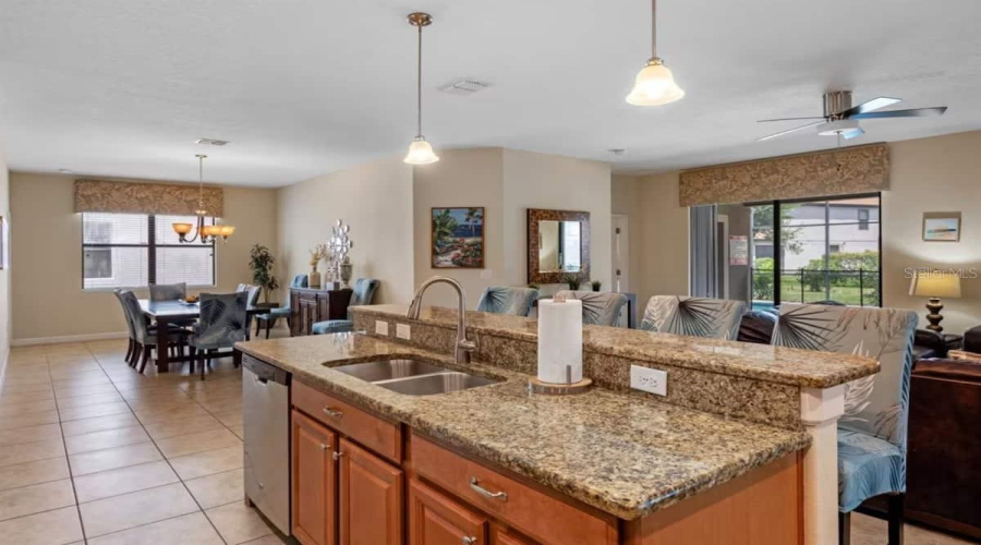 Davenport, Florida 33896, 4 Bedroom Bedrooms, ,3 Bathroombathrooms,Residential,For Sale,Moon Valley,0,Mfrs5157056