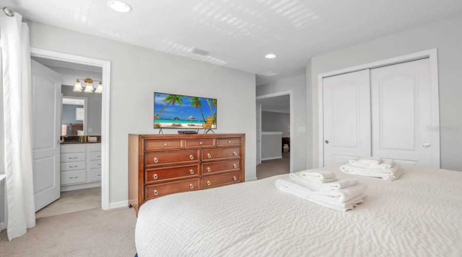 Kissimmee, Florida 34747, 8 Bedroom Bedrooms, ,6 Bathroombathrooms,Residential,For Sale,Malta,0,Mfro6437549