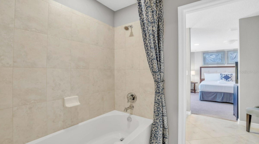 Kissimmee, Florida 34747, 8 Bedroom Bedrooms, ,6 Bathroombathrooms,Residential,For Sale,Malta,0,Mfro6437549