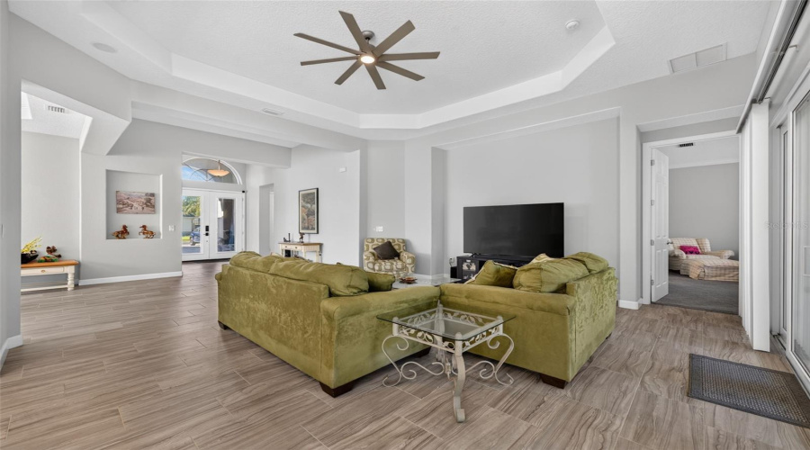 Davenport, Florida 33837, 4 Bedroom Bedrooms, ,3 Bathroombathrooms,Residential,For Sale,Lancaster Ridge,0,Mfrs5156842