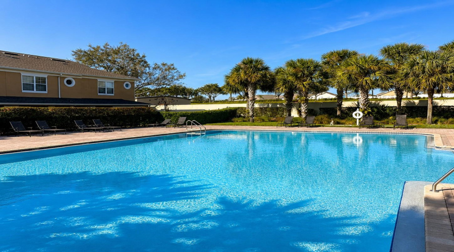 Davenport, Florida 33897, 2 Bedroom Bedrooms, ,2 Bathroombathrooms,Residential,For Sale,Weymouth,0,Mfrs5154571