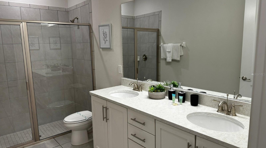Kissimmee, Florida 34747, 12 Bedroom Bedrooms, ,12 Bathroombathrooms,Residential,For Sale,Southfield,0,Mfro6433336