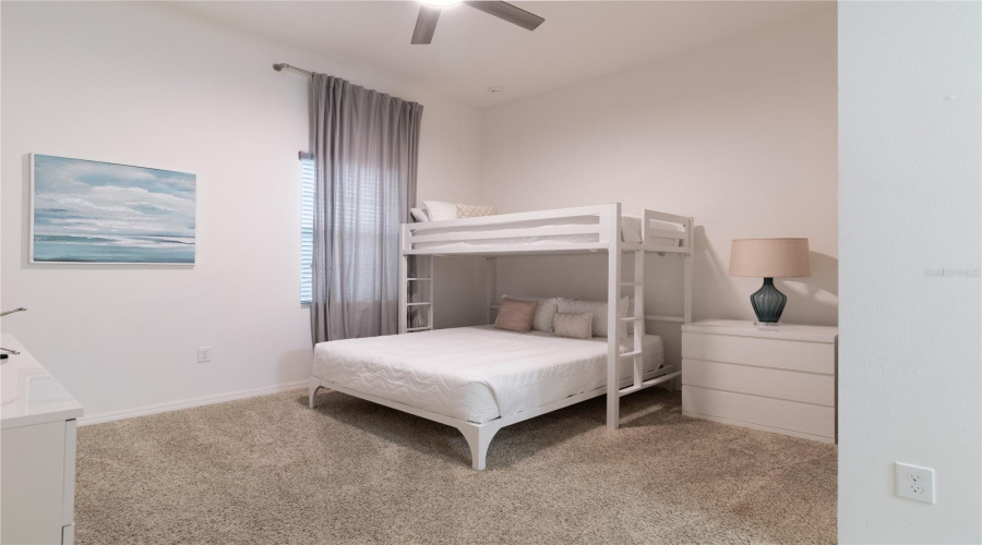 Davenport, Florida 33837, 5 Bedroom Bedrooms, ,5 Bathroombathrooms,Residential,For Sale,Broad Oak,0,Mfro6439875