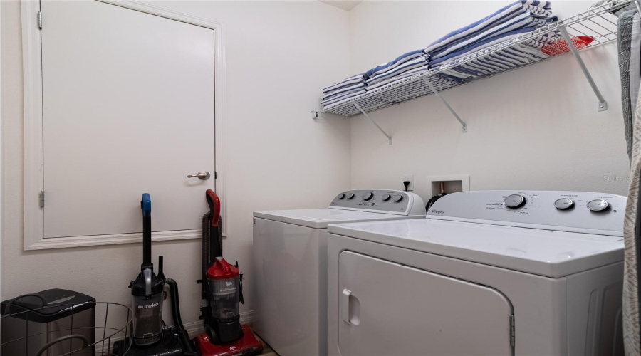 Davenport, Florida 33837, 5 Bedroom Bedrooms, ,5 Bathroombathrooms,Residential,For Sale,Broad Oak,0,Mfro6439875