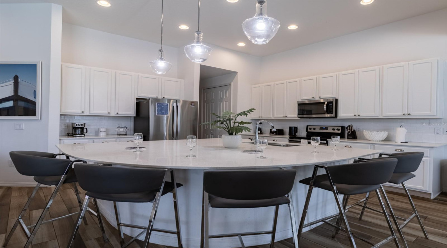 Davenport, Florida 33837, 5 Bedroom Bedrooms, ,5 Bathroombathrooms,Residential,For Sale,Broad Oak,0,Mfro6439875