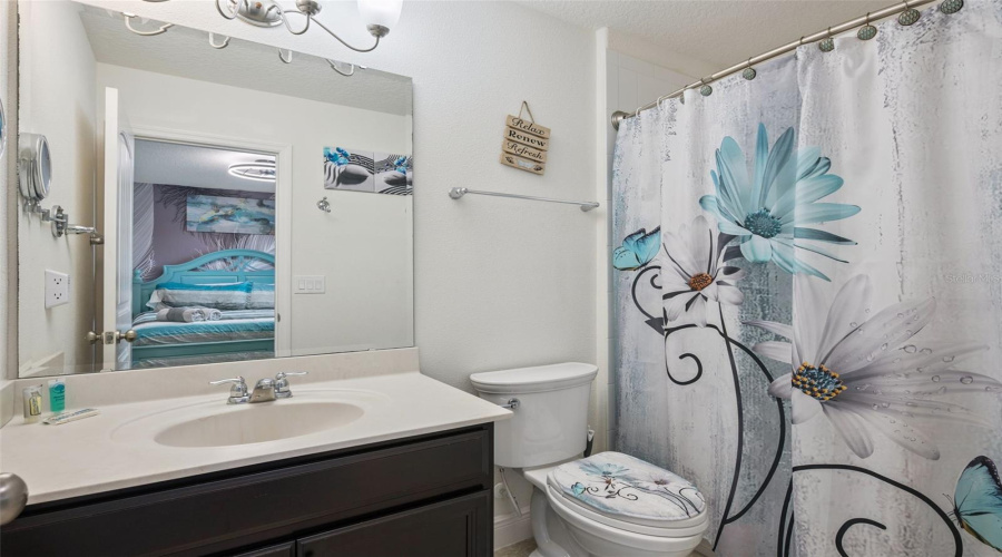 Davenport, Florida 33837, 6 Bedroom Bedrooms, ,6 Bathroombathrooms,Residential,For Sale,Oaktree,0,Mfrs5156338