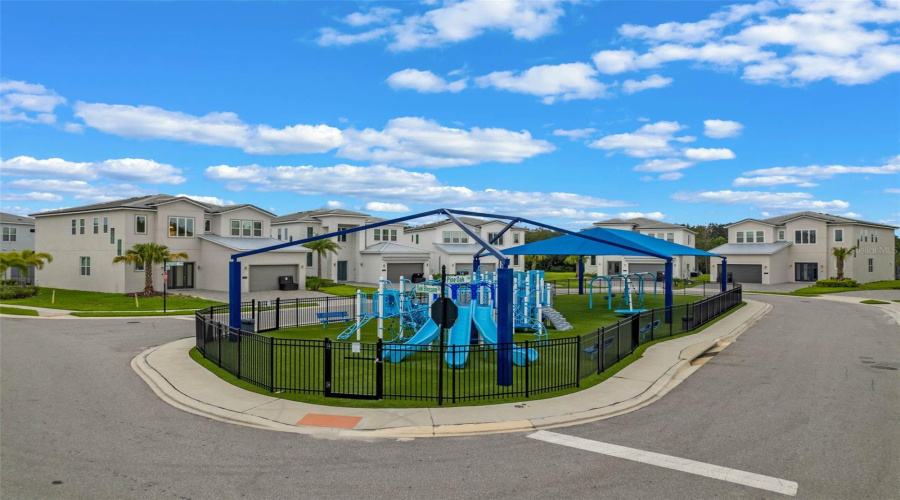 Davenport, Florida 33837, 6 Bedroom Bedrooms, ,6 Bathroombathrooms,Residential,For Sale,Oaktree,0,Mfrs5156338