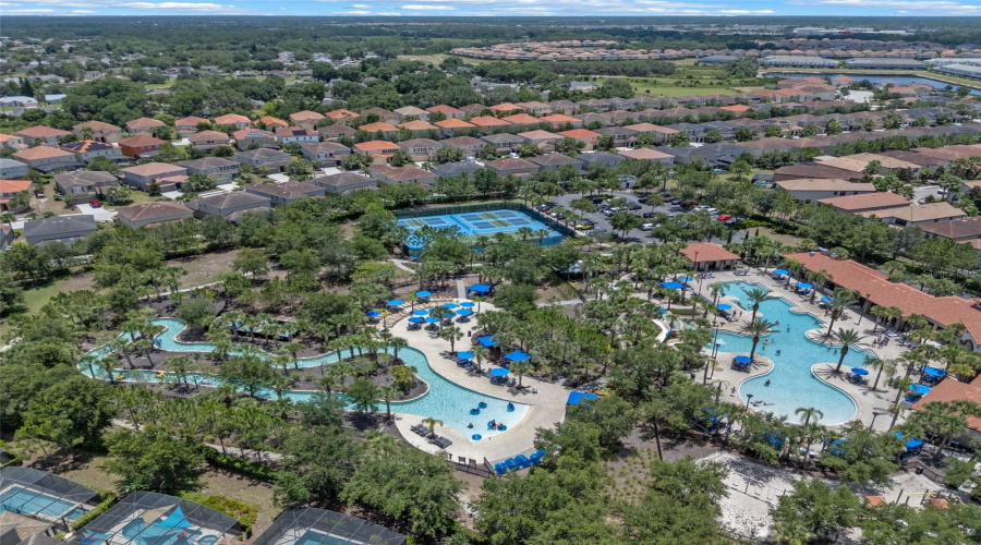 Davenport, Florida 33837, 6 Bedroom Bedrooms, ,6 Bathroombathrooms,Residential,For Sale,Oaktree,0,Mfrs5156338