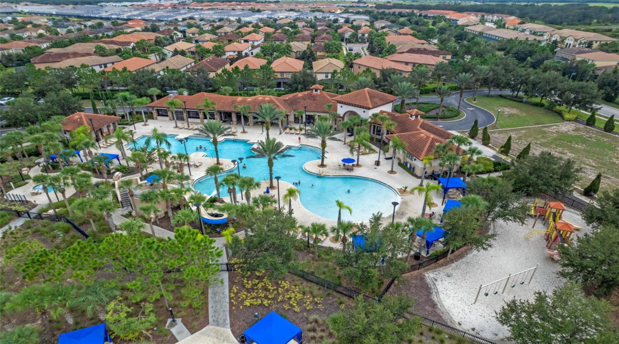 Davenport, Florida 33837, 6 Bedroom Bedrooms, ,6 Bathroombathrooms,Residential,For Sale,Oaktree,0,Mfrs5156338