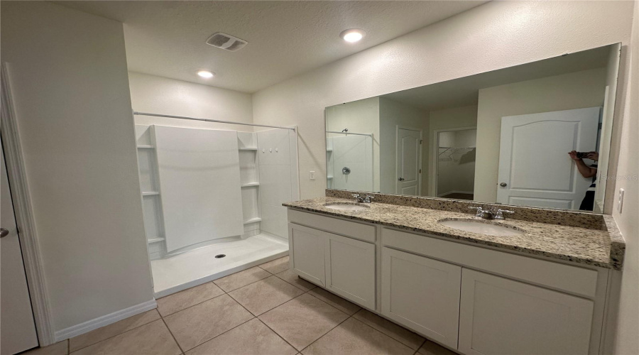 Davenport, Florida 33837, 4 Bedroom Bedrooms, ,2 Bathroombathrooms,Residential,For Sale,Sugarwood,0,Mfro6388679