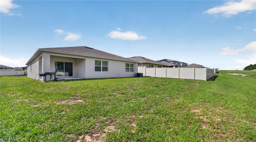 Davenport, Florida 33837, 4 Bedroom Bedrooms, ,2 Bathroombathrooms,Residential,For Sale,Sugarwood,0,Mfro6388679