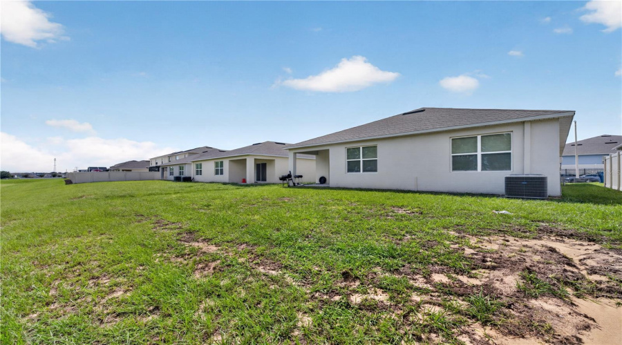 Davenport, Florida 33837, 4 Bedroom Bedrooms, ,2 Bathroombathrooms,Residential,For Sale,Sugarwood,0,Mfro6388679