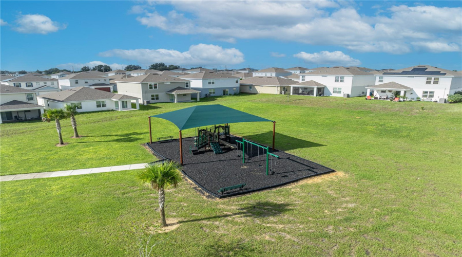 Davenport, Florida 33837, 4 Bedroom Bedrooms, ,2 Bathroombathrooms,Residential,For Sale,Sugarwood,0,Mfro6388679