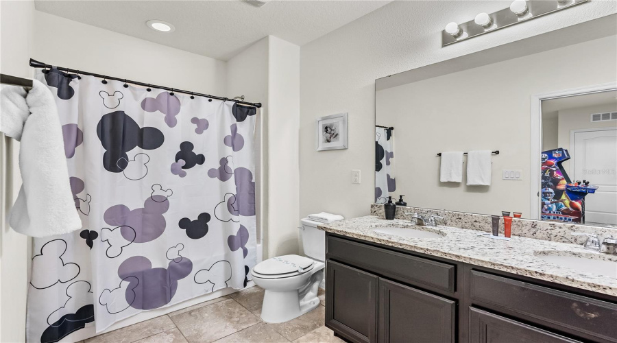 Davenport, Florida 33837, 4 Bedroom Bedrooms, ,3 Bathroombathrooms,Residential,For Sale,Terrasonesta Dr,0,Mfro6439908