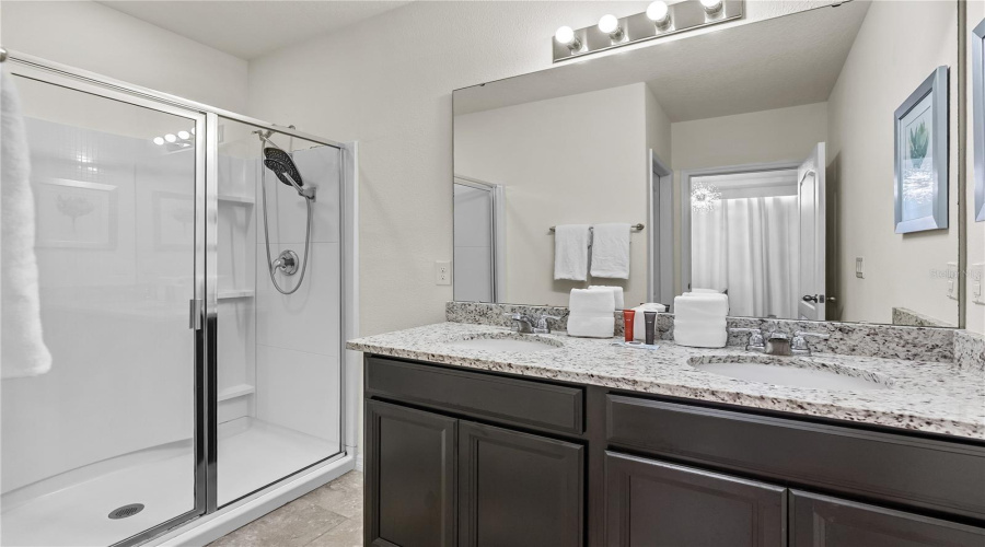 Davenport, Florida 33837, 4 Bedroom Bedrooms, ,3 Bathroombathrooms,Residential,For Sale,Terrasonesta Dr,0,Mfro6439908