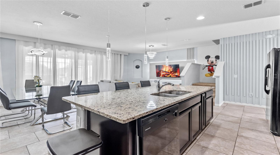 Davenport, Florida 33837, 4 Bedroom Bedrooms, ,3 Bathroombathrooms,Residential,For Sale,Terrasonesta Dr,0,Mfro6439908