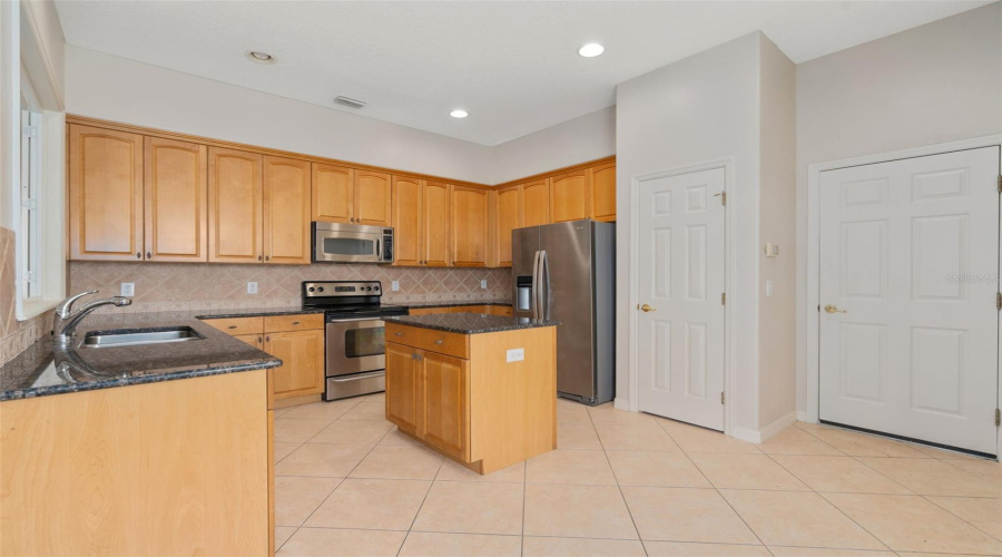 Orlando, Florida 32836, 3 Bedroom Bedrooms, ,2 Bathroombathrooms,Residential,For Sale,The Esplanade,0,Mfro6436023