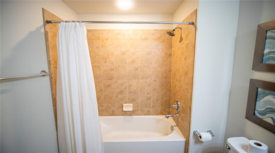 Davenport, Florida 33837, 5 Bedroom Bedrooms, ,4 Bathroombathrooms,Residential,For Sale,Misty Oak,0,Mfro6438845