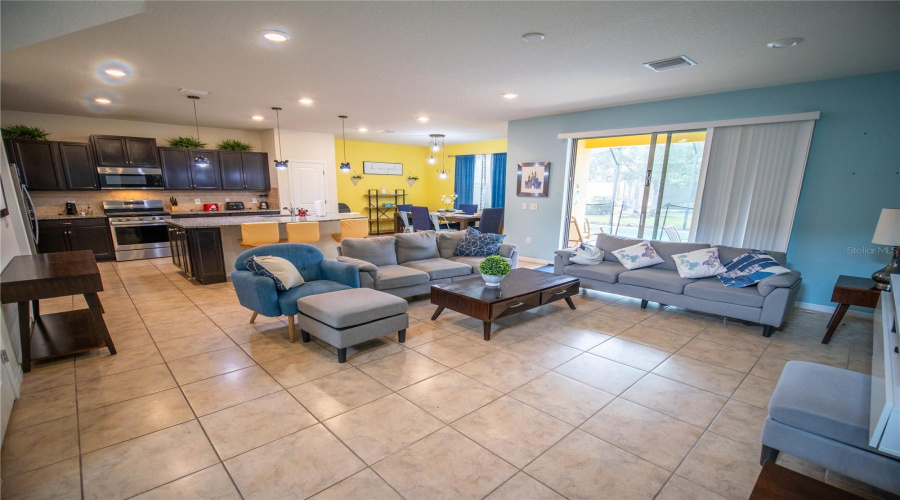 Davenport, Florida 33837, 5 Bedroom Bedrooms, ,4 Bathroombathrooms,Residential,For Sale,Misty Oak,0,Mfro6438845