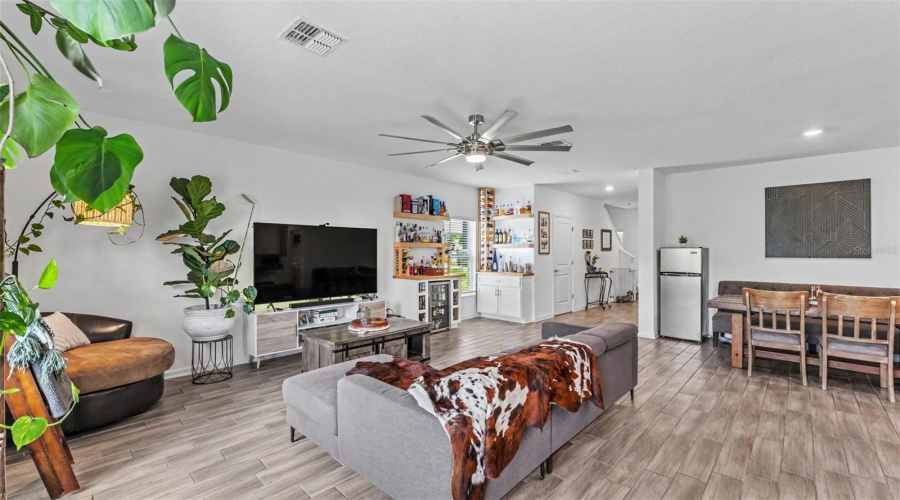 Davenport, Florida 33837, 5 Bedroom Bedrooms, ,2 Bathroombathrooms,Residential,For Sale,Pomelo,0,Mfrl4964888
