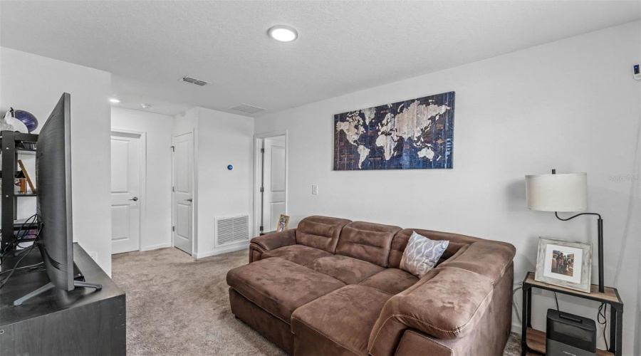 Davenport, Florida 33837, 5 Bedroom Bedrooms, ,2 Bathroombathrooms,Residential,For Sale,Pomelo,0,Mfrl4964888